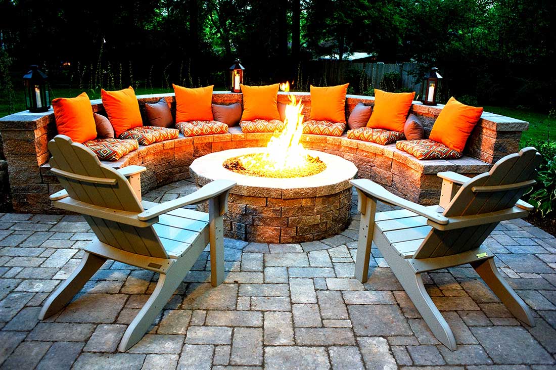 How To Build A Diy Fire Pit In Your, Build A Fire Pit In Your Backyard